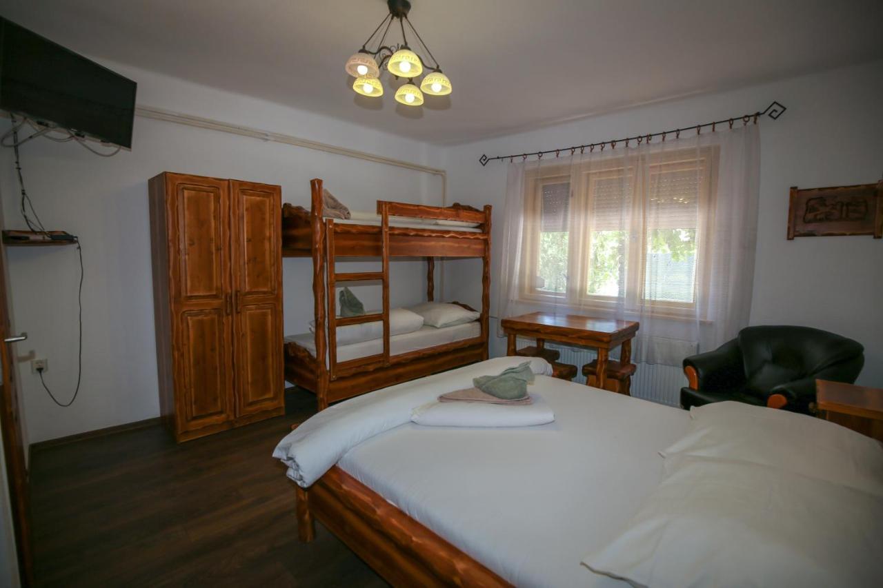 Villa Hunter Štúrovo Exterior foto